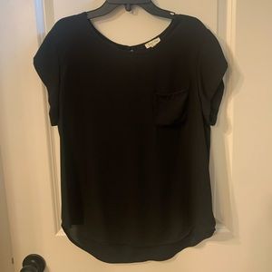 Women’s Large Black Short sleeve blouse